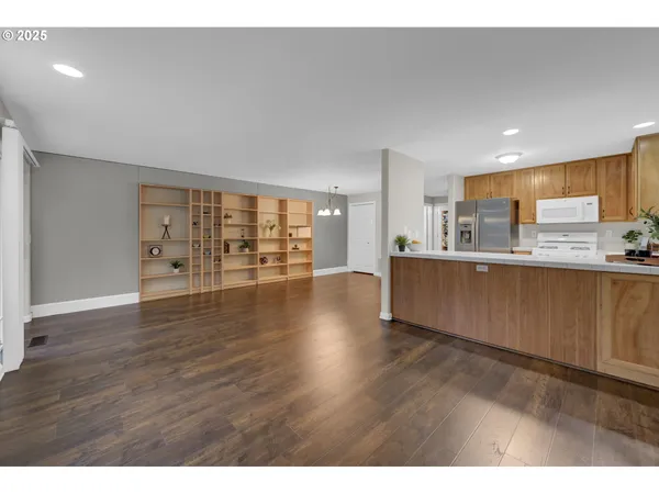 $354,900 | 3812 Colony Oaks Drive, Eugene, OR 97405