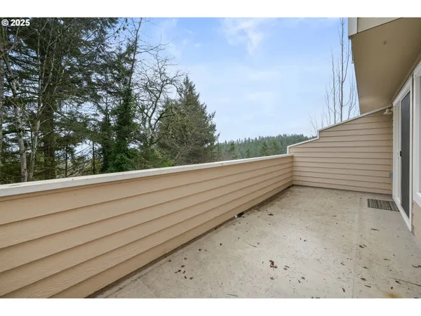 $354,900 | 3812 Colony Oaks Drive, Eugene, OR 97405