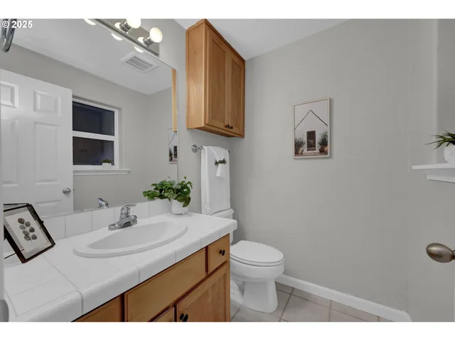 $365,000 | 3812 Colony Oaks Drive, Eugene, OR 97405