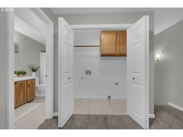 $365,000 | 3812 Colony Oaks Drive, Eugene, OR 97405