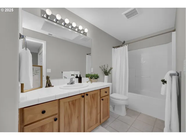 $365,000 | 3812 Colony Oaks Drive, Eugene, OR 97405