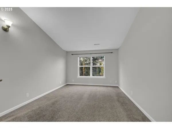 $354,900 | 3812 Colony Oaks Drive, Eugene, OR 97405