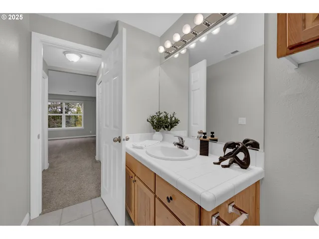 $365,000 | 3812 Colony Oaks Drive, Eugene, OR 97405