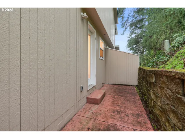 $365,000 | 3812 Colony Oaks Drive, Eugene, OR 97405