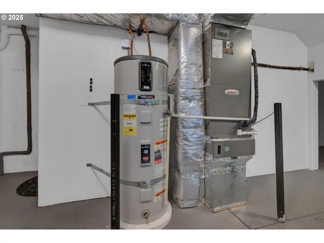 $365,000 | 3812 Colony Oaks Drive, Eugene, OR 97405