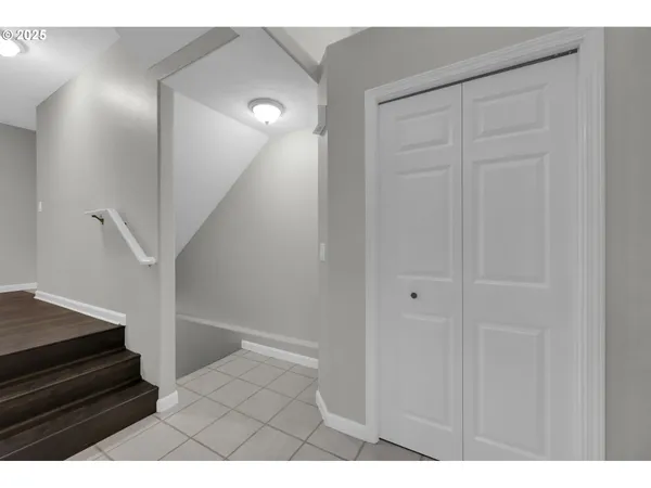 $354,900 | 3812 Colony Oaks Drive, Eugene, OR 97405