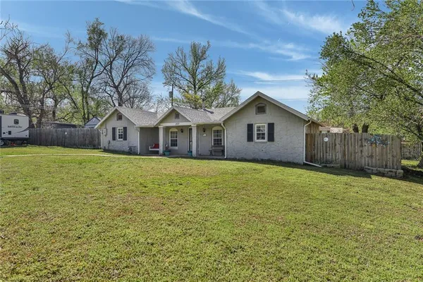 $139,000 | 207 Rajah Road, Independence, KS 67301