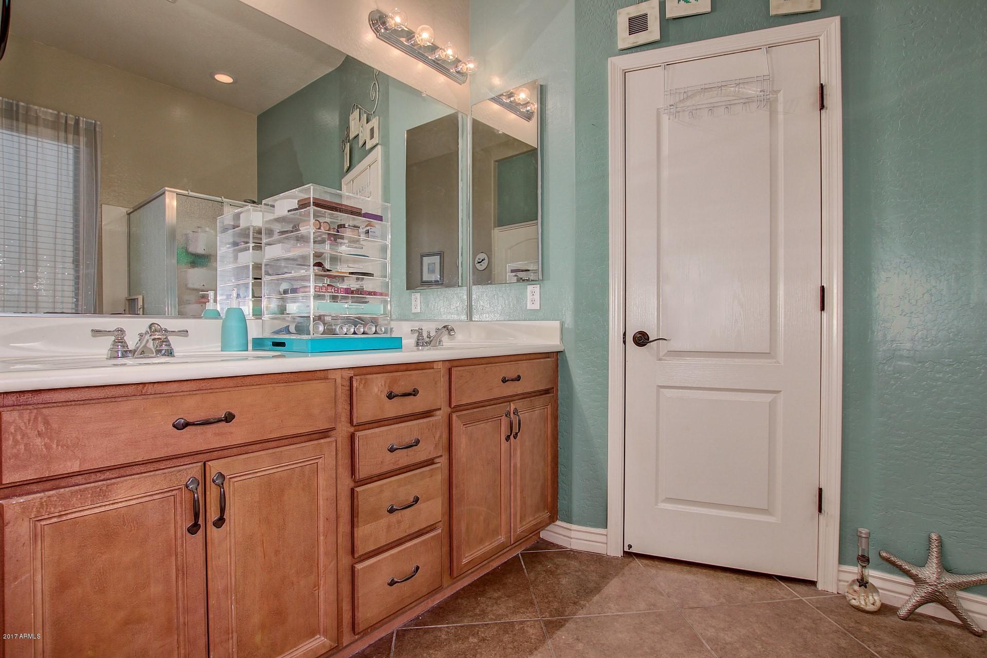 17657 West Agave Road Goodyear, AZ 85338 - Photo 21 of 37 Master Bath