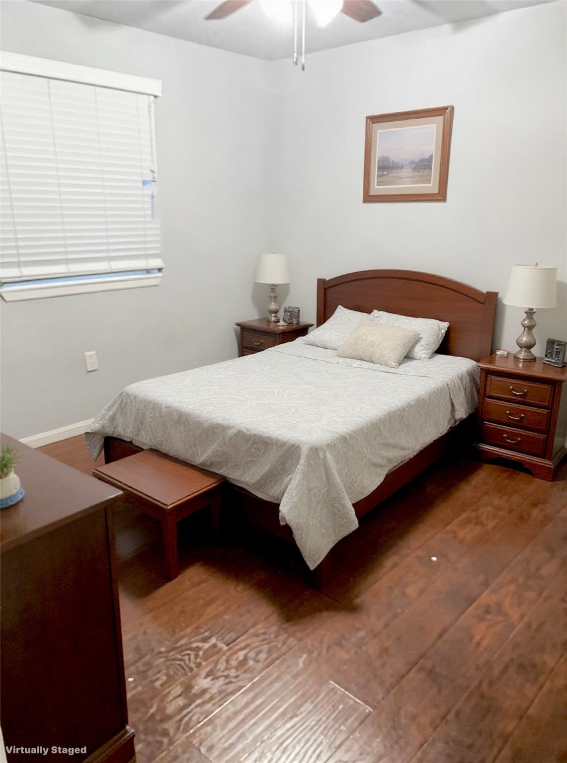 2514 Union Mill Road Houston, TX 77067 - Photo 4 of 25 a bedroom with a bed and a window