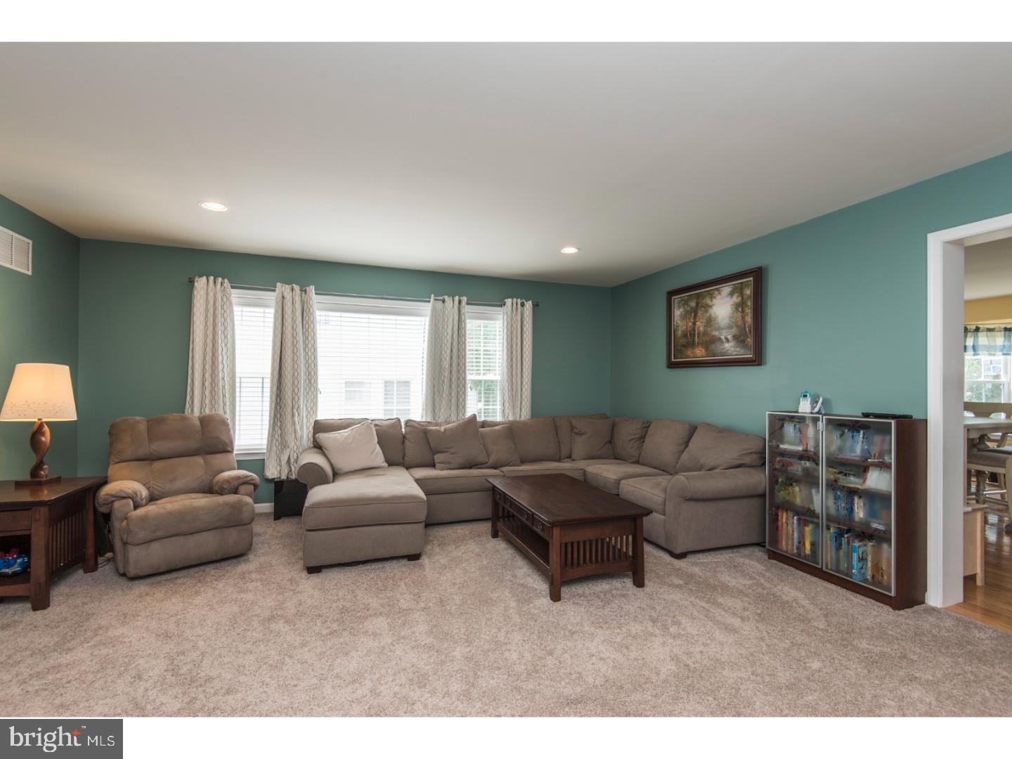 19 Evergreen Road Norristown, PA 19403 - Photo 8 of 25 Gallery Image 8