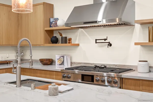 $2,950,000 | 1531 Lieta Street, San Diego, CA 92110