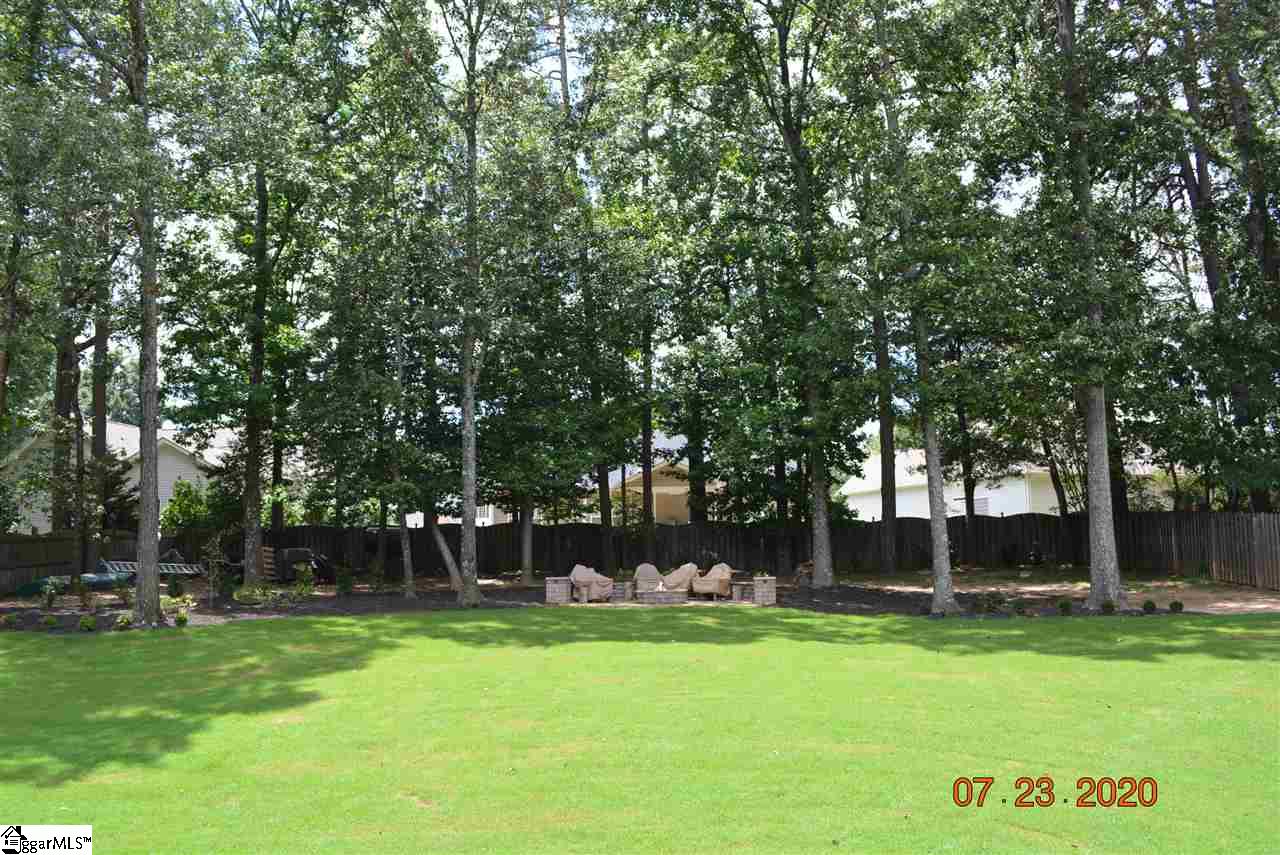 224 English Oak Road Simpsonville, SC 29681 - Photo 19 of 36 Gallery Image 19