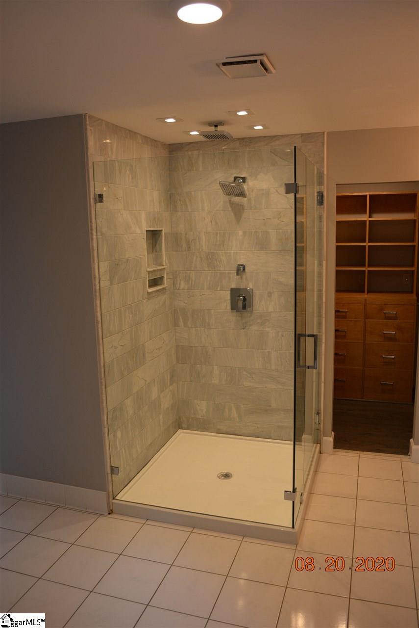 224 English Oak Road Simpsonville, SC 29681 - Photo 32 of 36 Gallery Image 32