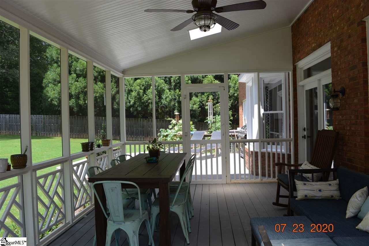 224 English Oak Road Simpsonville, SC 29681 - Photo 9 of 36 Gallery Image 9
