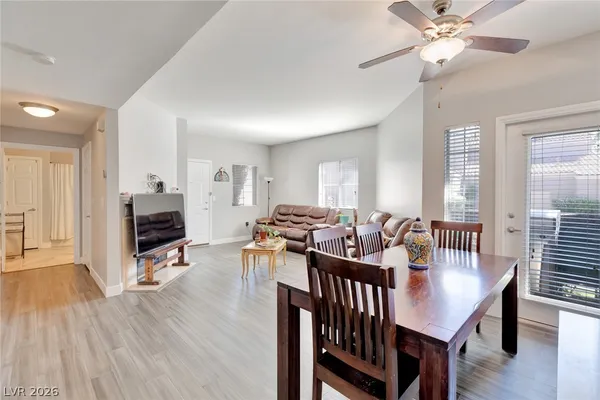 $1,600 | 5250 South Rainbow Boulevard, Unit 1125, Las Vegas, NV 89118