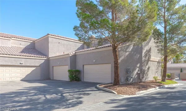 $1,600 | 5250 South Rainbow Boulevard, Unit 1125, Las Vegas, NV 89118