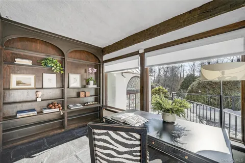 $1,950,000 | 181 Hillair Circle, White Plains, NY 10605