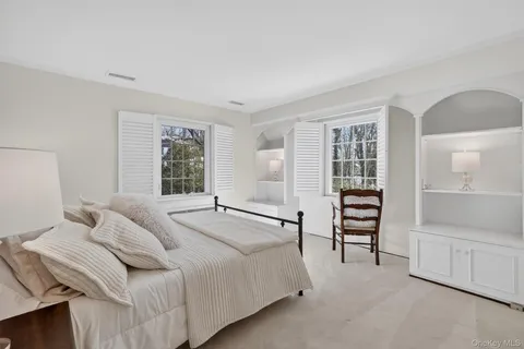 $1,950,000 | 181 Hillair Circle, White Plains, NY 10605