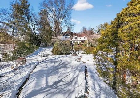 $1,950,000 | 181 Hillair Circle, White Plains, NY 10605