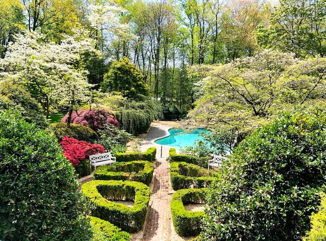 $1,950,000 | 181 Hillair Circle, White Plains, NY 10605