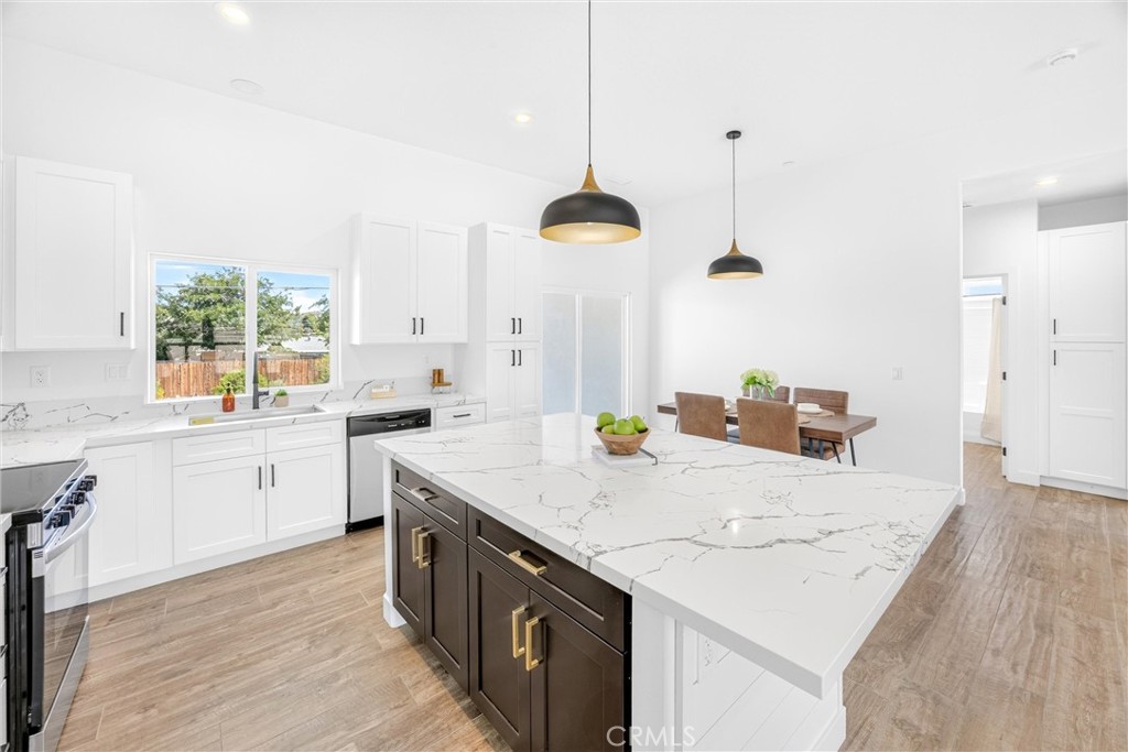 18620 Symeron Road Apple Valley, CA 92307 - Photo 13 of 38
