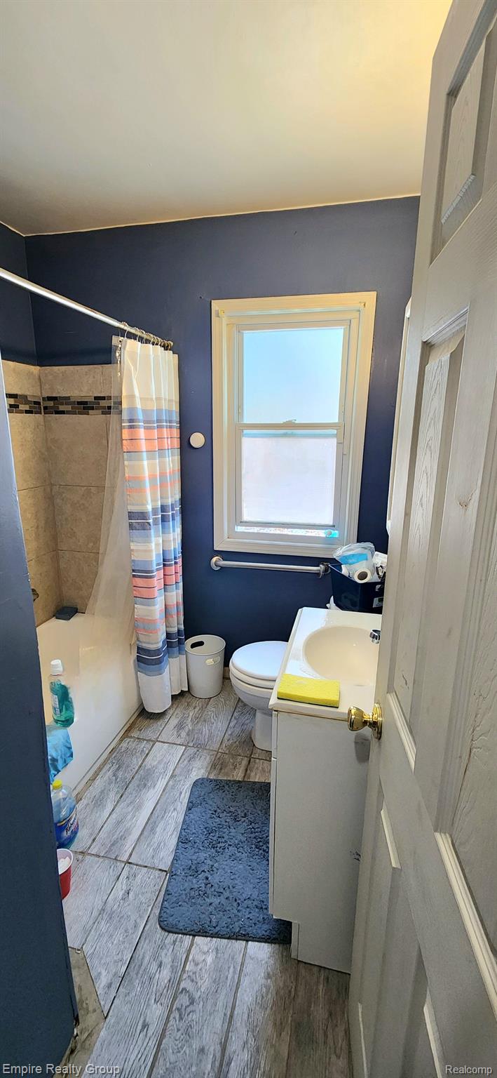 11366 Evergreen Road Detroit, MI 48228 - Photo 18 of 42
