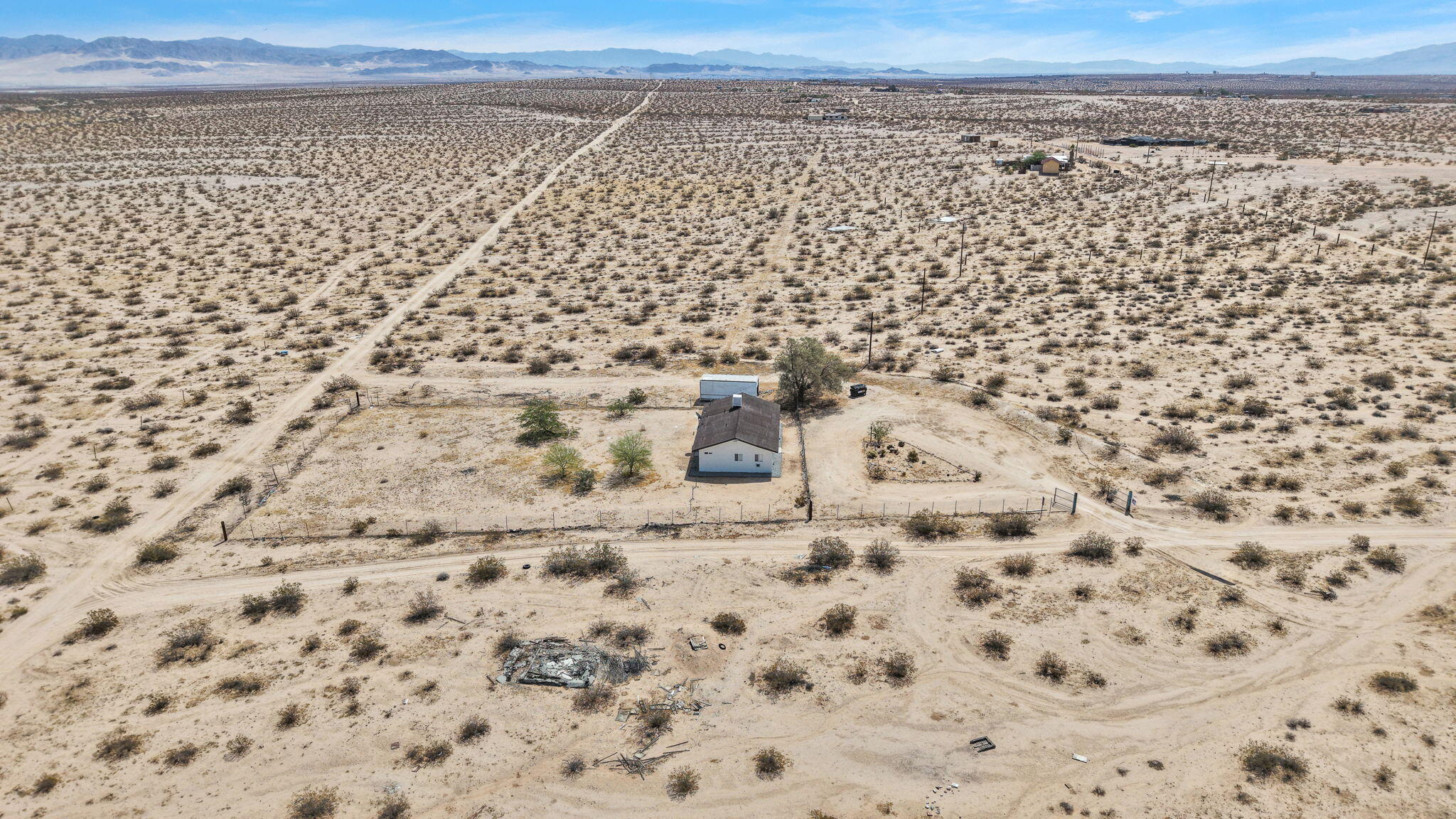 133 Cascade Road Joshua Tree, CA 92252 - Photo 42 of 43 42-web-or-mls-DJI_20260810110804_0601_D_