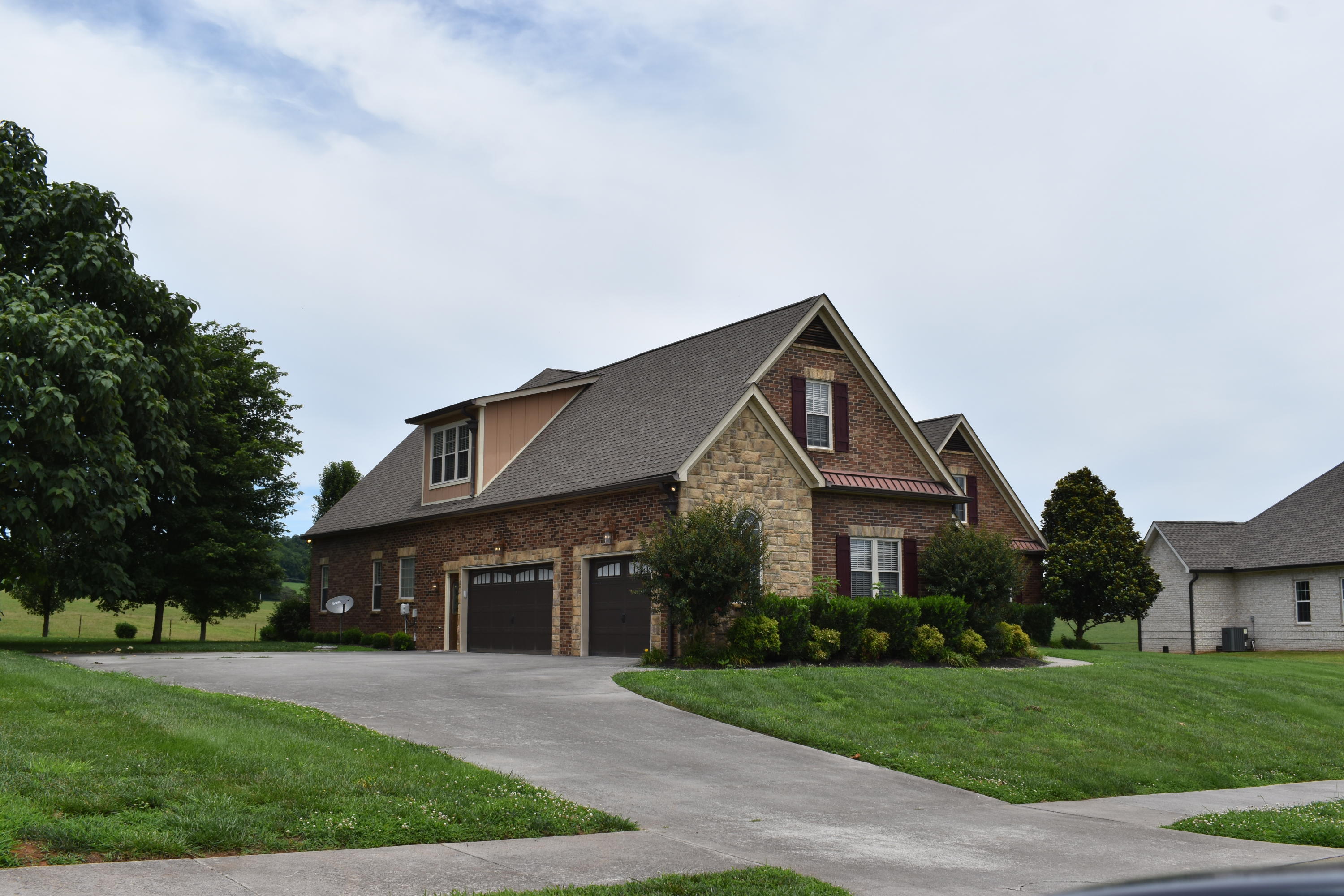 1302 Rippling Waters Circle Sevierville, TN 37876 - Photo 3 of 40 DSC_0073