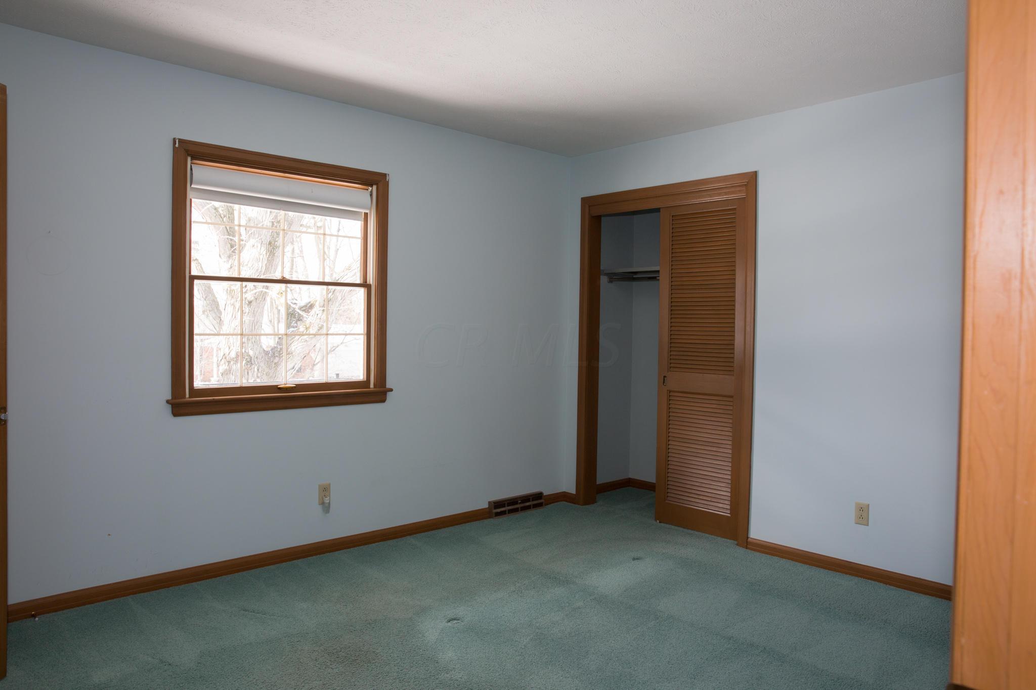 4440 Willowbrook Road Columbus, OH 43220 - Photo 17 of 22
