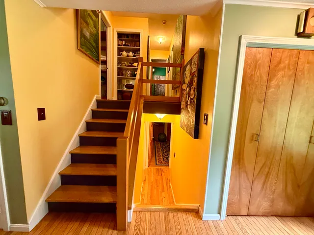 $629,000 | 204 Meeting House Lane, Brattleboro, VT 05301