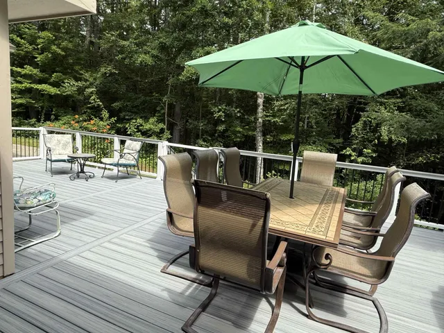 $629,000 | 204 Meeting House Lane, Brattleboro, VT 05301