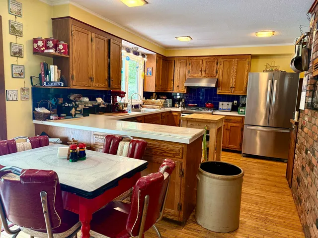 $629,000 | 204 Meeting House Lane, Brattleboro, VT 05301