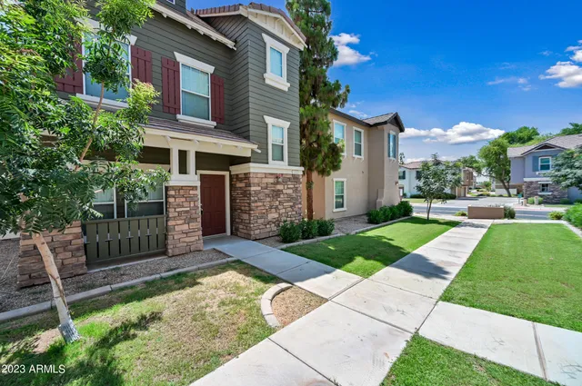 $2,050 | 9233 East Neville Avenue, Unit 1153, Mesa, AZ 85209