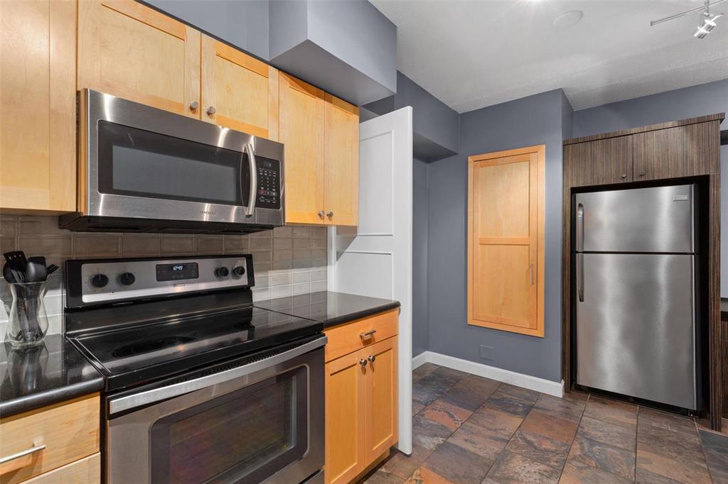 900 South Hanley Road, Unit 3B St. Louis, MO 63105 - Photo 12 of 31