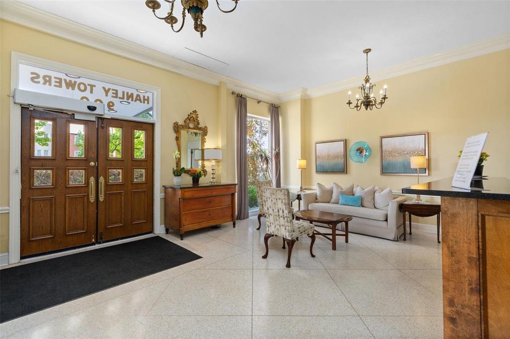 900 South Hanley Road, Unit 3B St. Louis, MO 63105 - Photo 23 of 31