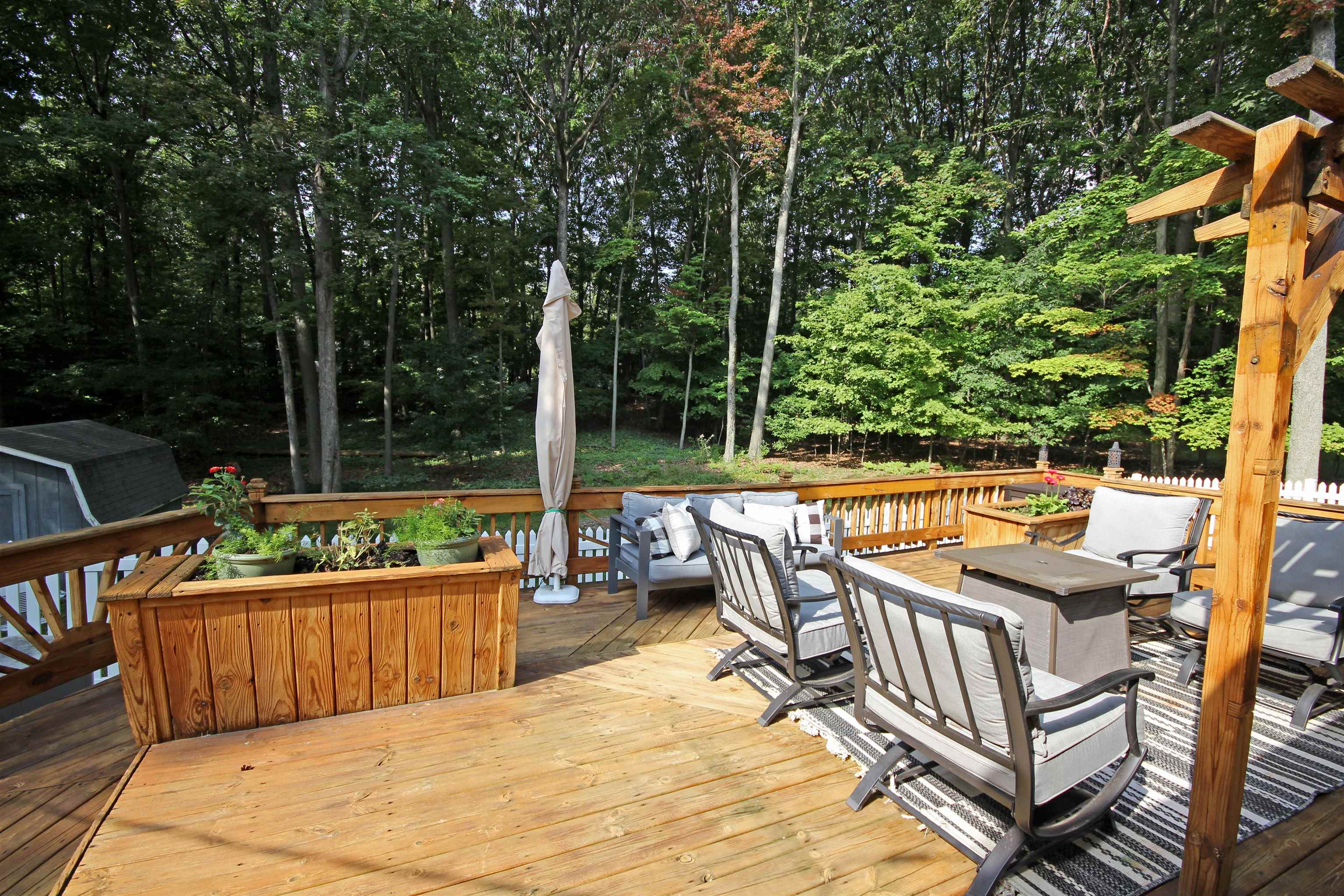 571 Bass Lake Road Traverse City, MI 49685 - Photo 81 of 89 1916256-81.JPG