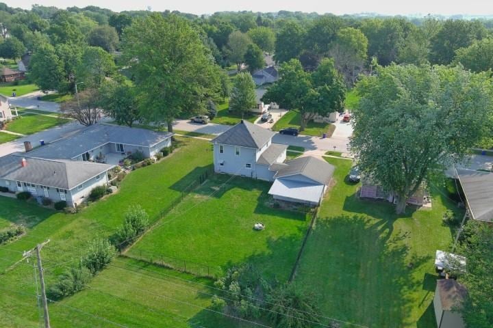 715 3rd Street Kalona, IA 52247 - Photo 29 of 42 Gallery Image 29