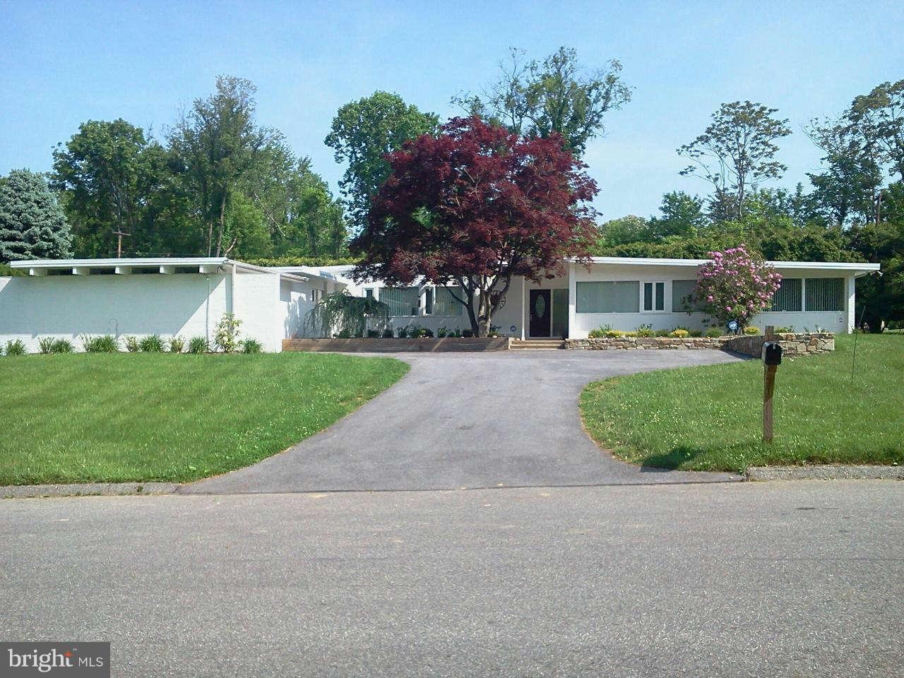Exterior (Front)