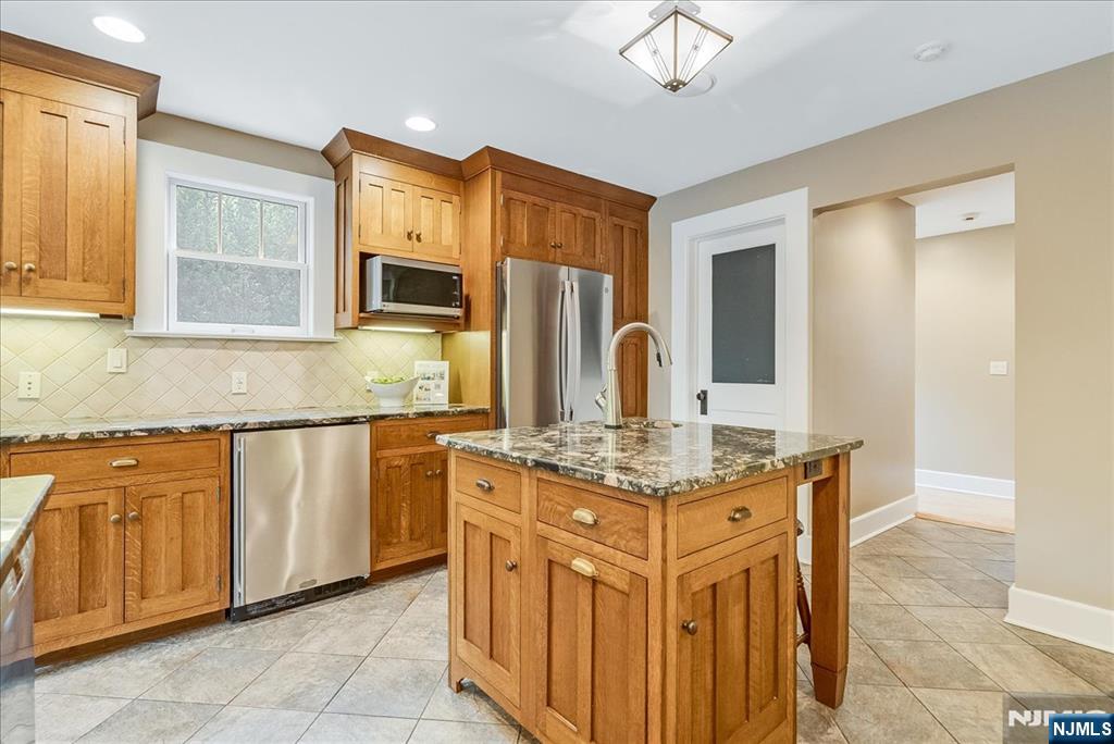 44 Dodd Street Montclair, NJ 07042 - Photo 11 of 50 Gallery Image 11