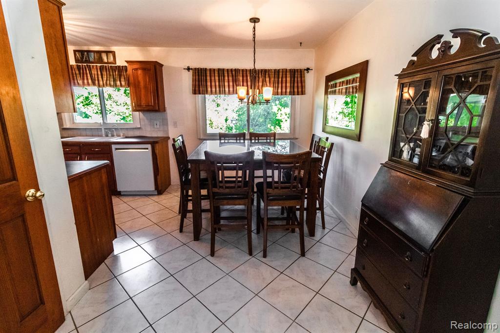 4834 Hegel Road Goodrich, MI 48438 - Photo 7 of 33