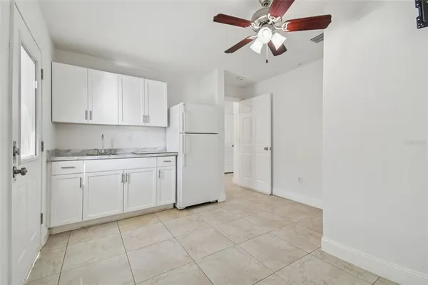 $1,350 | 1705 West Norfolk Street, Tampa, FL 33604