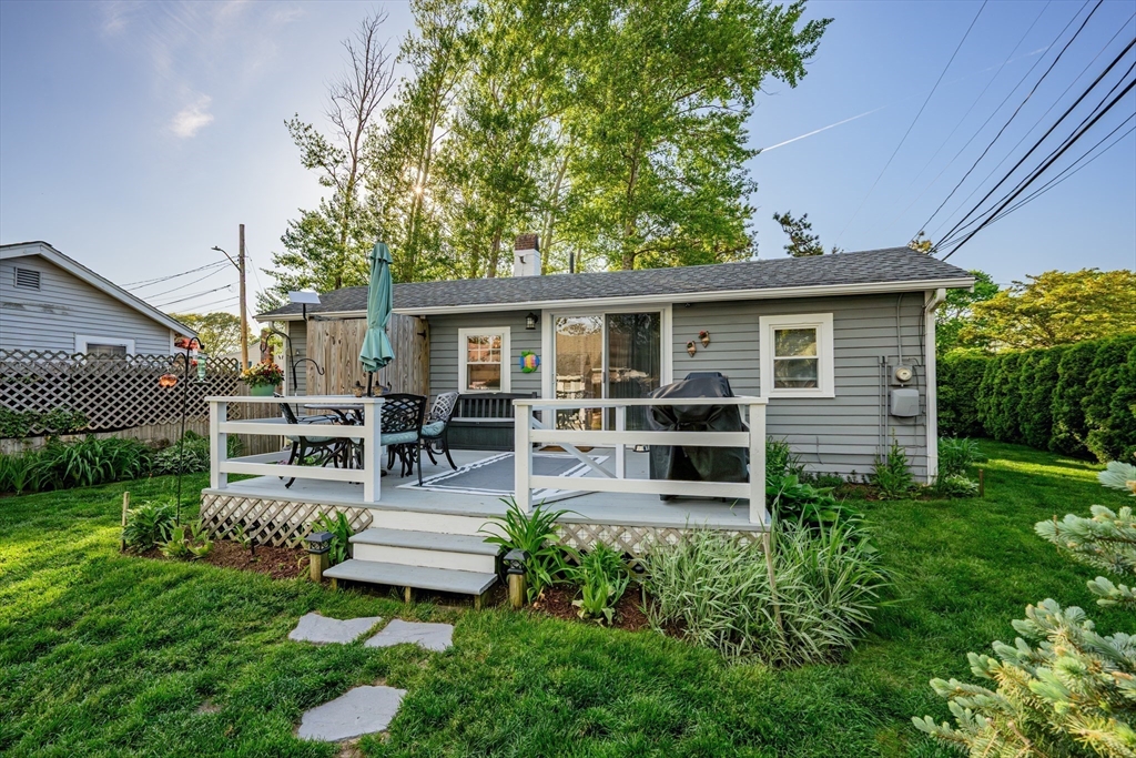 2 Eddy Street Wareham, MA 02532 - Photo 4 of 39