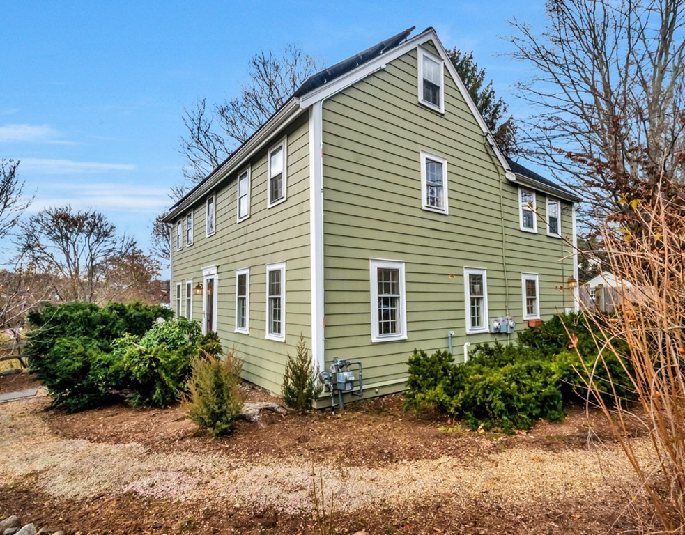 162 Maple Street Lexington, MA 02420 - Photo 26 of 27 Gallery Image 26