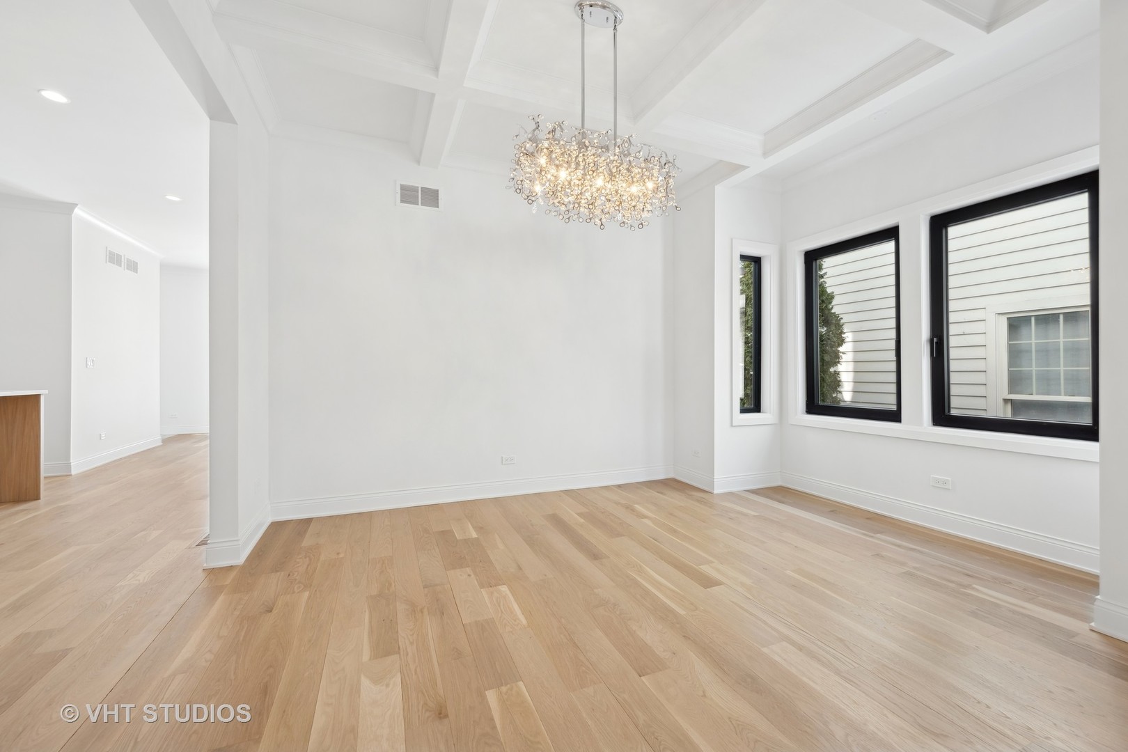 399 Ridge Avenue Winnetka, IL 60093 - Photo 12 of 45 a view of an empty room with a window