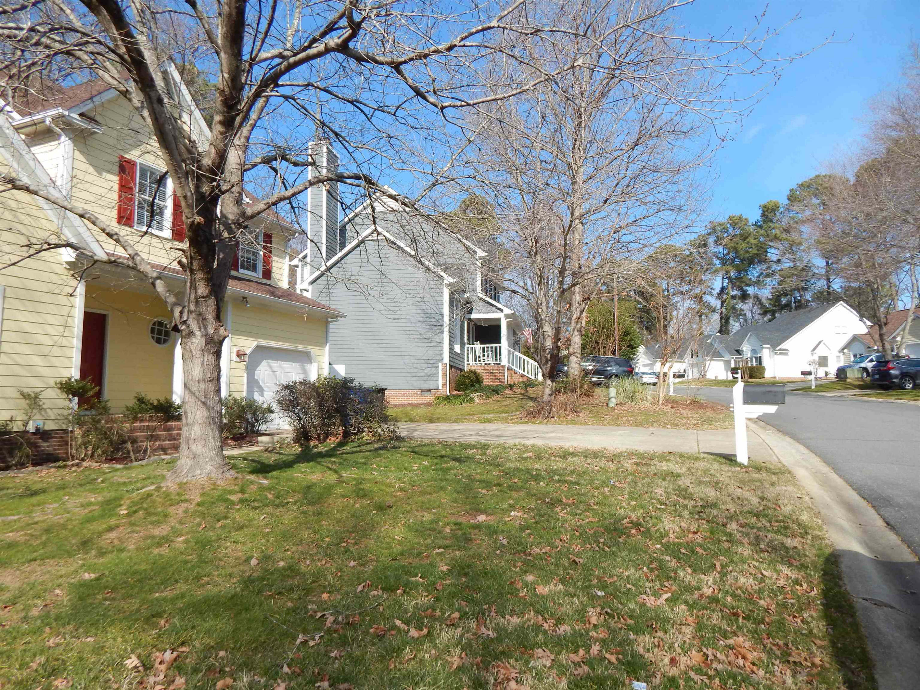 5524 Edgebury Road Raleigh, NC 27613 - Photo 18 of 20 Street vew