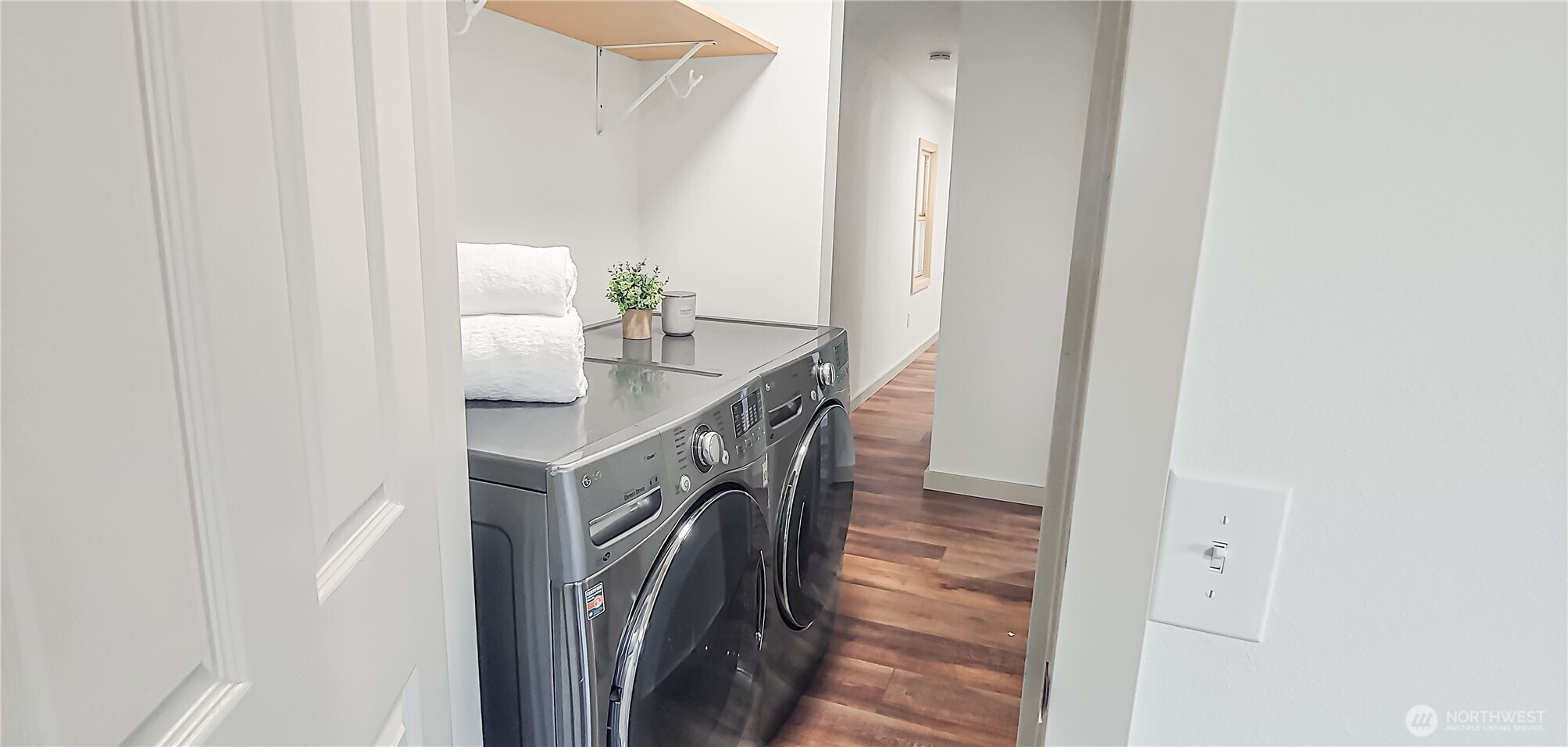 3504 Seattle Hill Road, Unit 30 Bothell, WA 98012 - Photo 7 of 23 a kitchen with a sink and a refrigerator