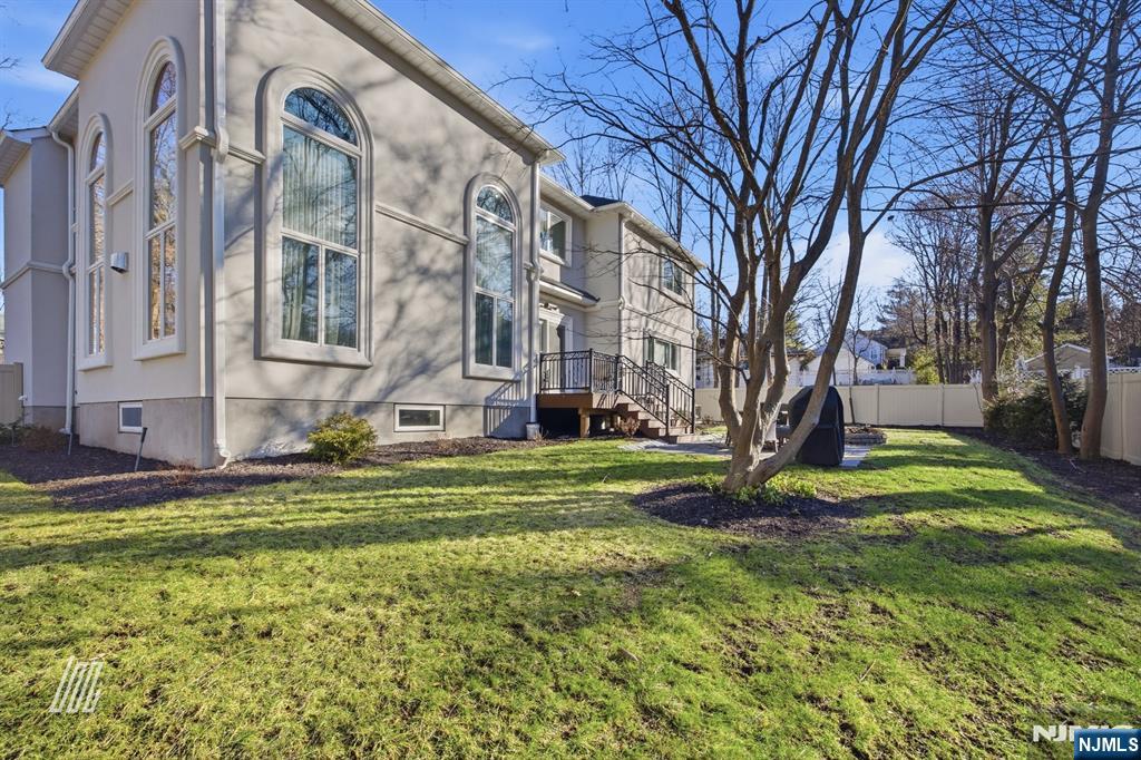 8 Ranch Lane Closter, NJ 07624 - Photo 36 of 36