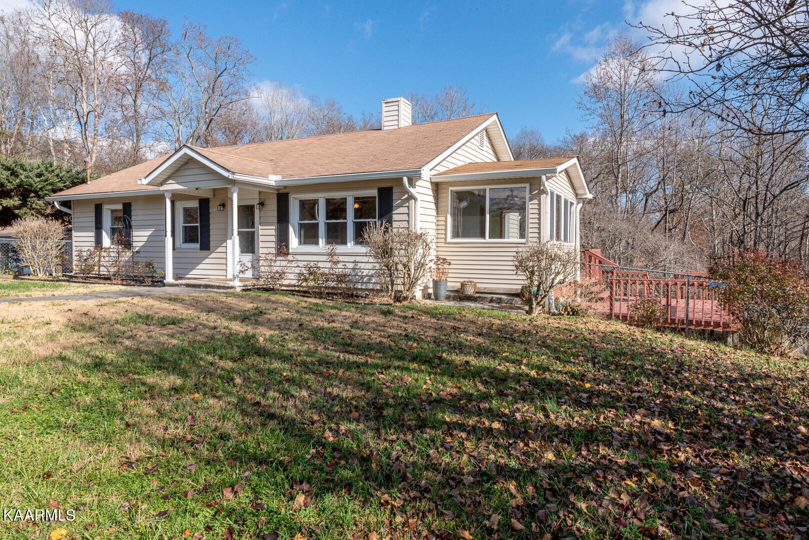 431 New Henderson Road Clinton, TN 37716 - Photo 1 of 38 Gallery Image 1