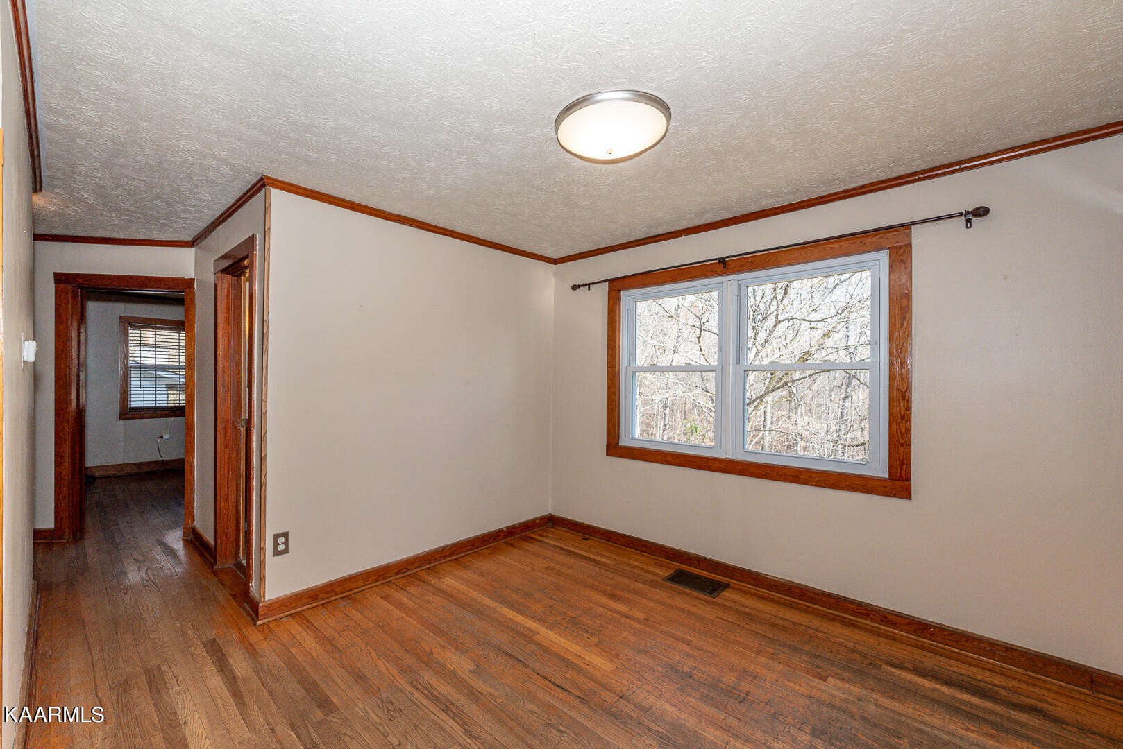 431 New Henderson Road Clinton, TN 37716 - Photo 13 of 38 Gallery Image 13