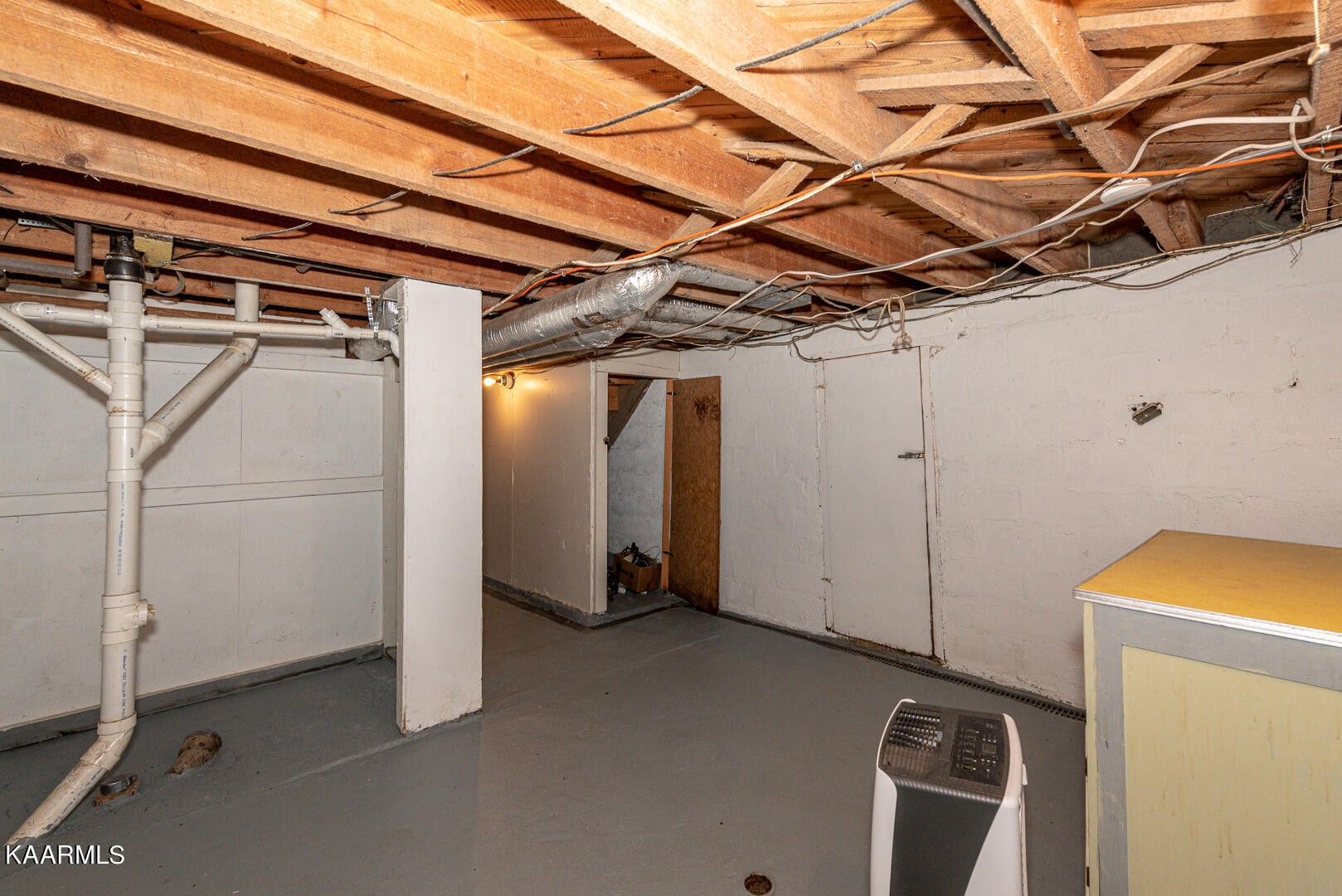431 New Henderson Road Clinton, TN 37716 - Photo 26 of 38 Gallery Image 26